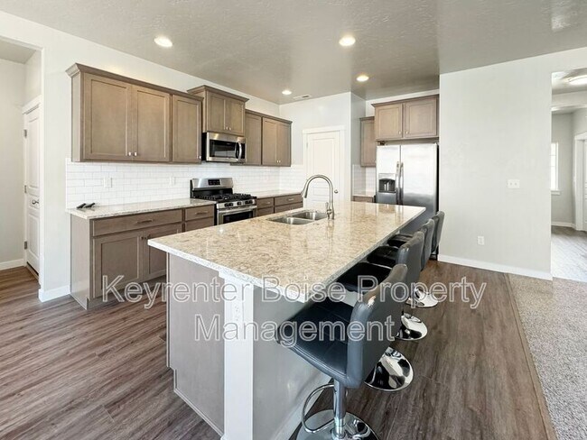 Building Photo - 2466 E Stella Dr