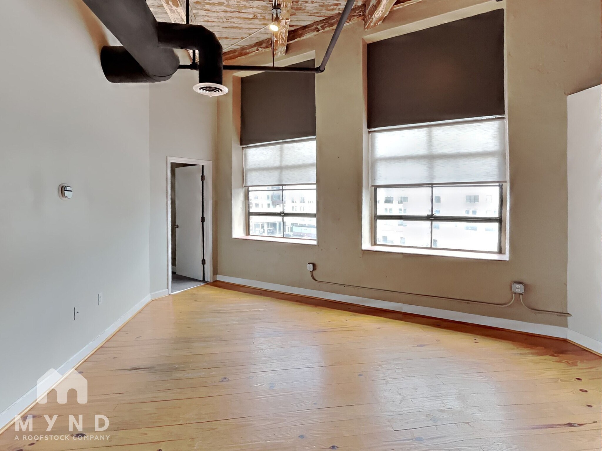 Building Photo - 326 Nelson St SW