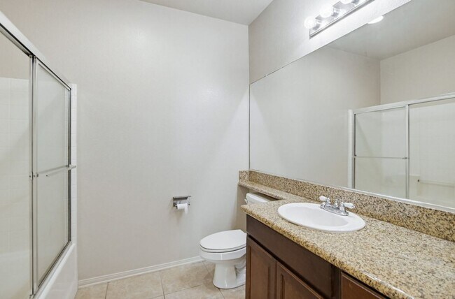 Building Photo - Single Level Condo - 2 Bedroom + Den With Views in Sabre Springs