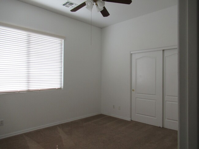 Building Photo - 4 Bedroom Home in North East Mesa!