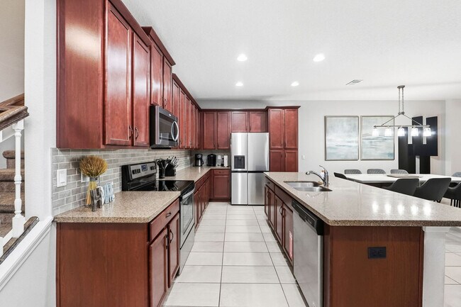 Building Photo - 1552 Carey Palm Cir