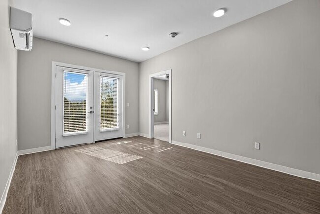 Building Photo - The Bookcliff: Chic 1-Bedroom Retreat: Sop...