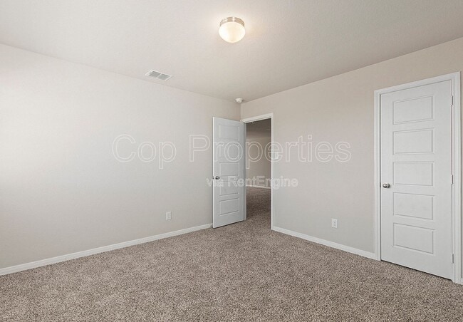 Building Photo - 5103 Topaz Bnd