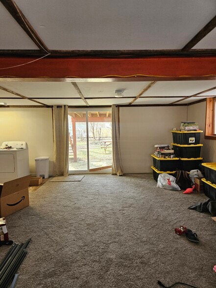 basement walk out - 59 Jeanette St