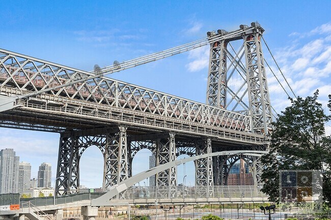 Building Photo - 477 FDR Dr