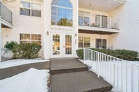Building Photo - 95 Crestview Ln