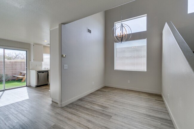 Building Photo - SUMMERLIN BEAUTY WITH TONS OF UPGRADES*3 LARGE BEDROOMS*COMMUNITY POOL*