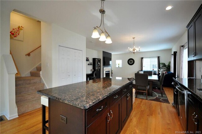 Building Photo - 192 Pepin Pl
