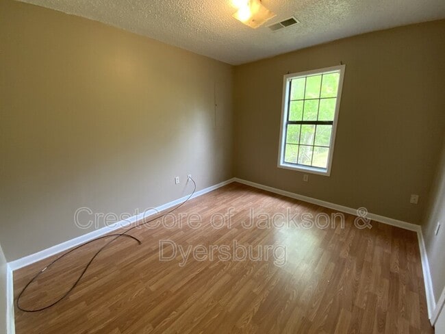 Building Photo - 1163 Roellen Newbern Rd
