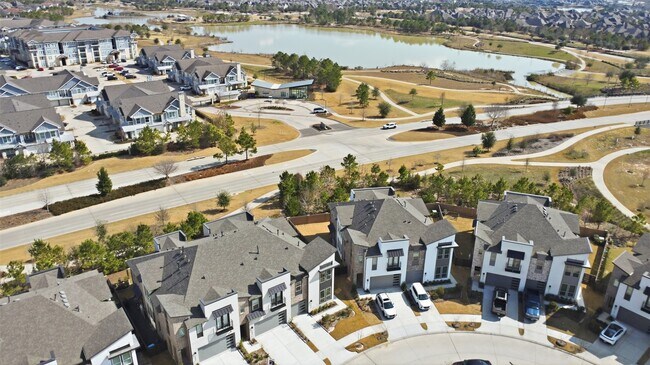 Building Photo - 16518 Amber Patina Ln