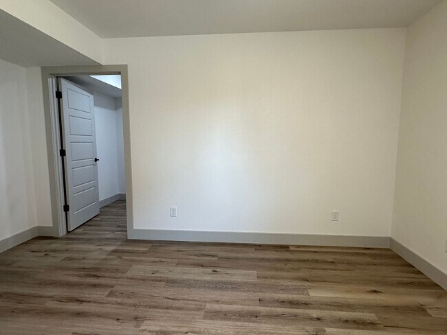 Building Photo - NEW CONSTRUCTION 5 Bed 3 Bath w/ Walk Out ...