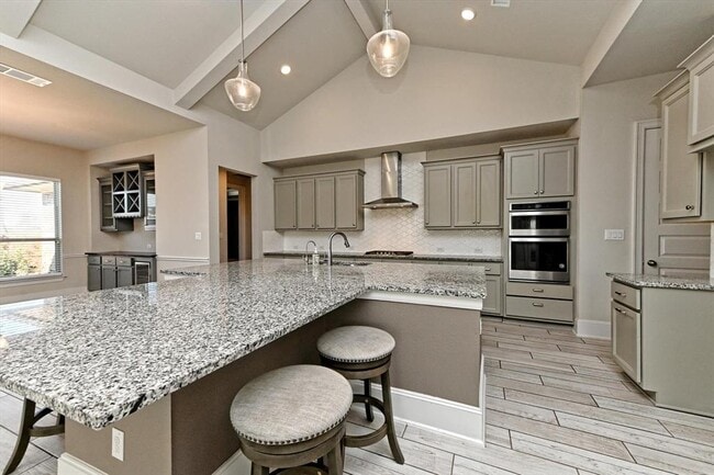 Building Photo - 208 Rocky View Ln