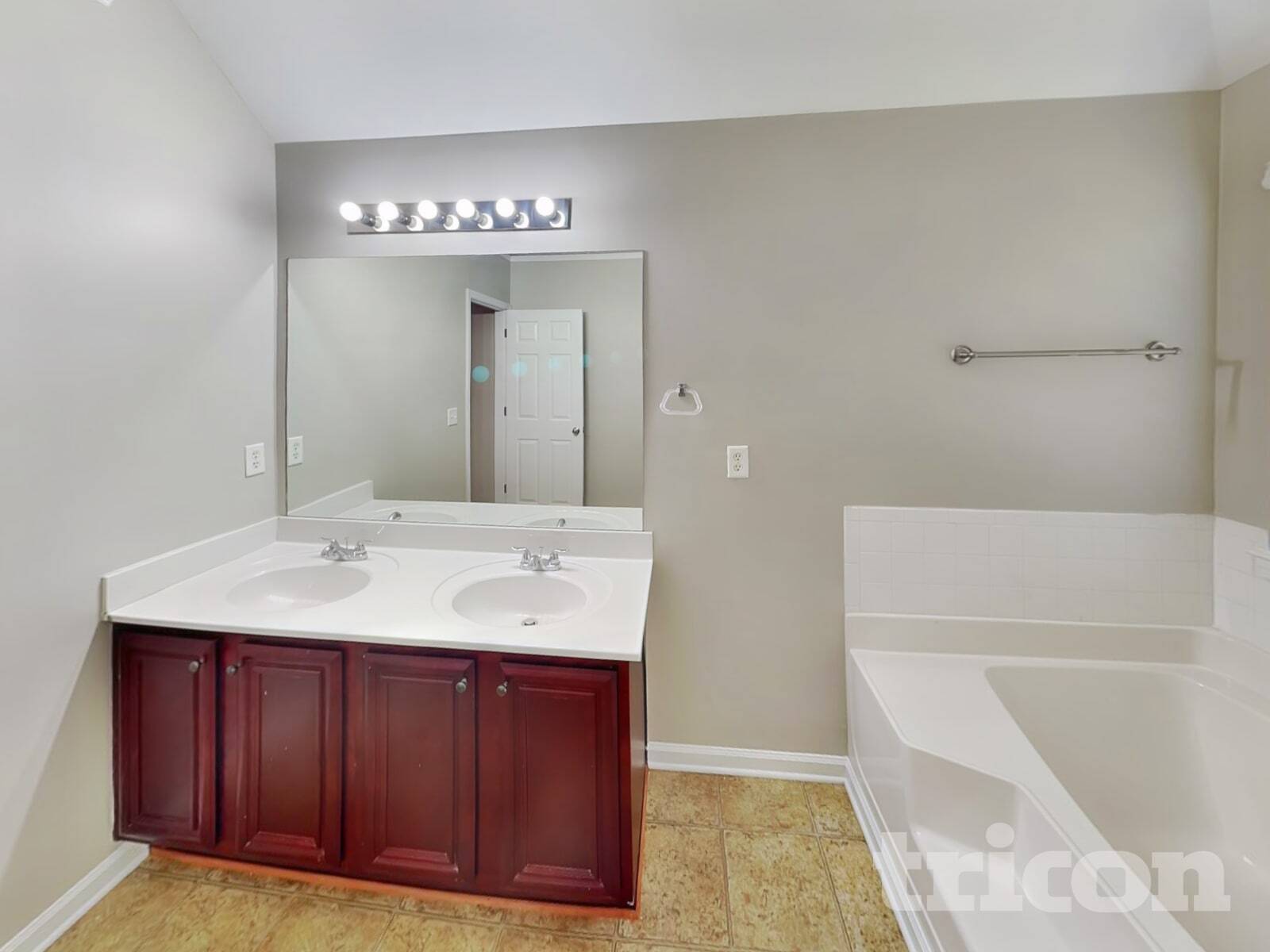 Building Photo - 684 Emporia Loop