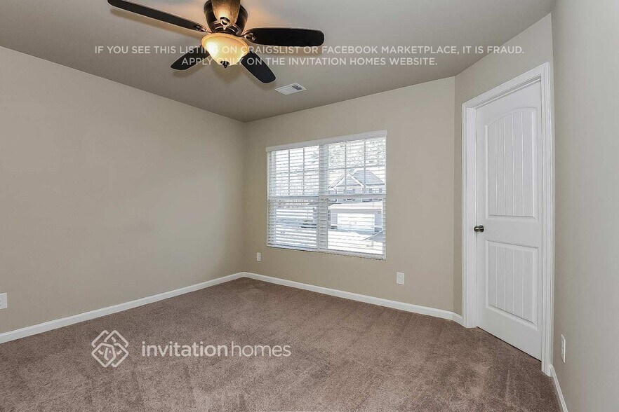 Building Photo - 657 Sunflower Dr