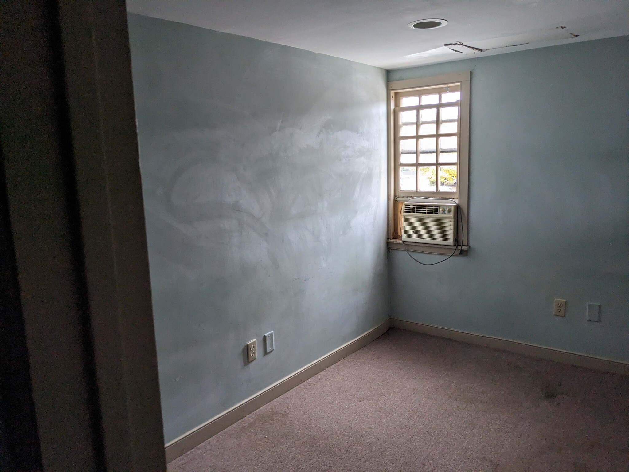 Building Photo - 17 Turntable Jct