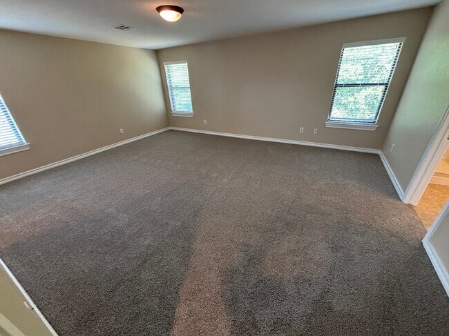 Building Photo - 10236 Grizzly Oak Dr