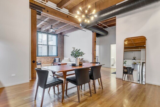 Building Photo - 1727 S Indiana Ave