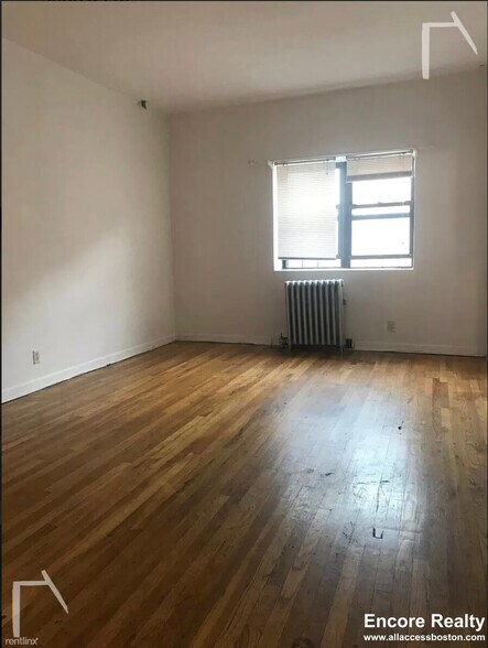 Building Photo - 153 Brighton Ave