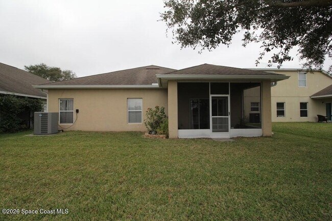 Building Photo - 348 Wishing Well Cir SW
