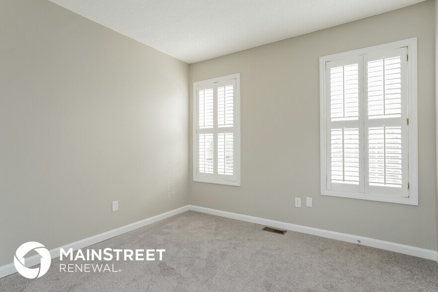 Building Photo - 509 Southampton Dr