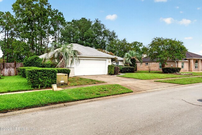 Building Photo - 12949 Chets Creek Dr S