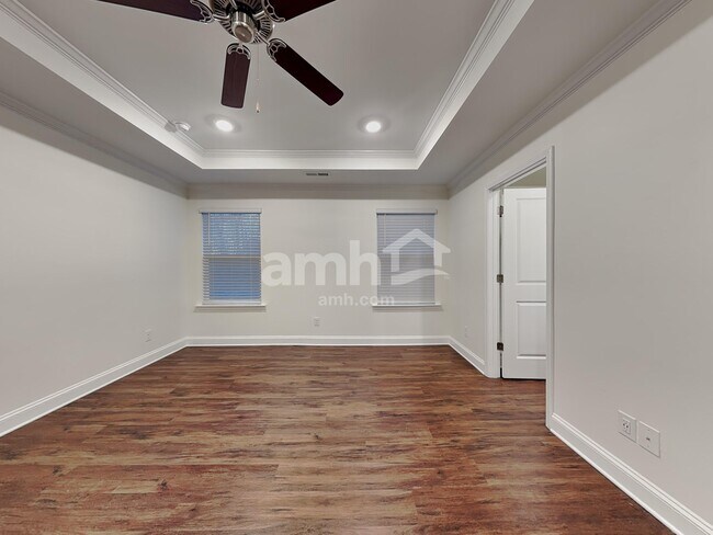 Building Photo - 11017 Hazel Gdns Dr