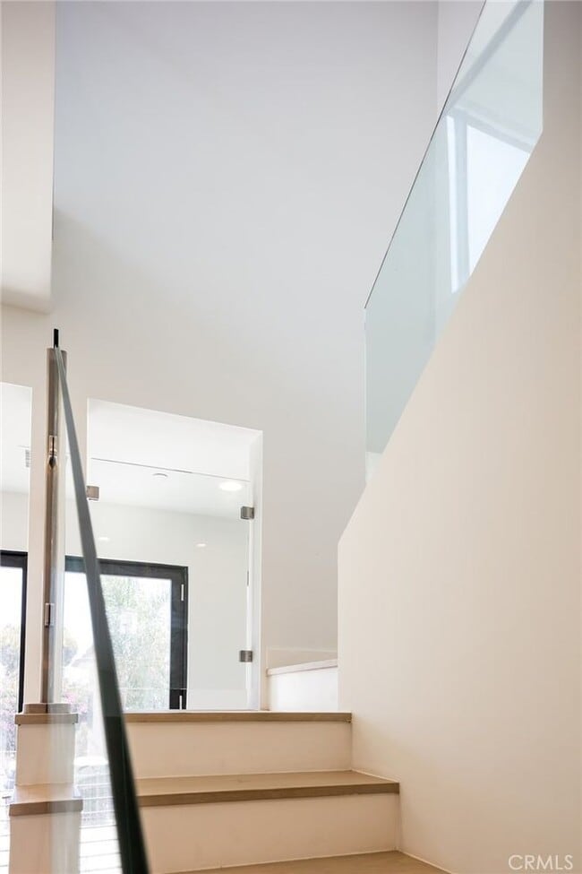 Building Photo - 1618 Amherst Ave