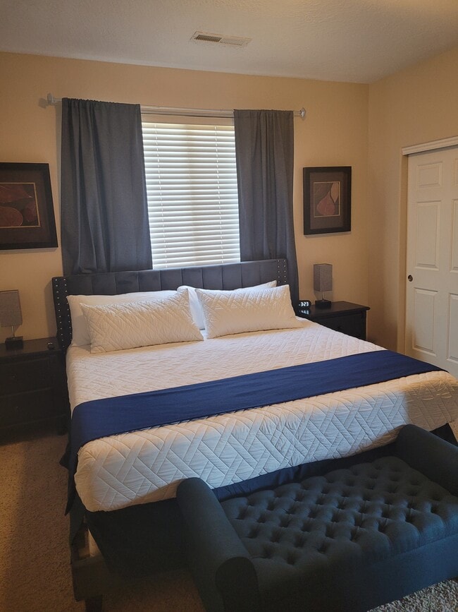 Building Photo - 701 Ocotillo Ln