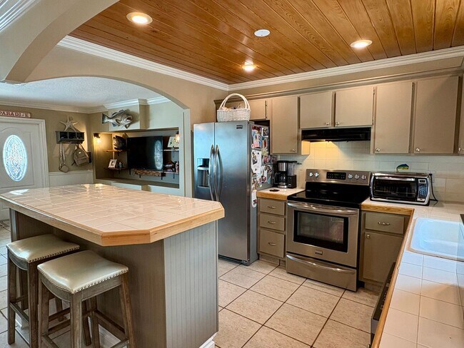 Building Photo - *ROCKY POINT GEM* 3/2/1 Pool Home with Lawn and Pool Care Included!