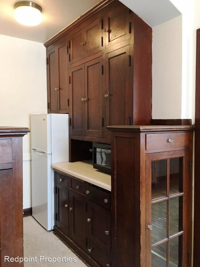 Building Photo - 1117 13th Ave N