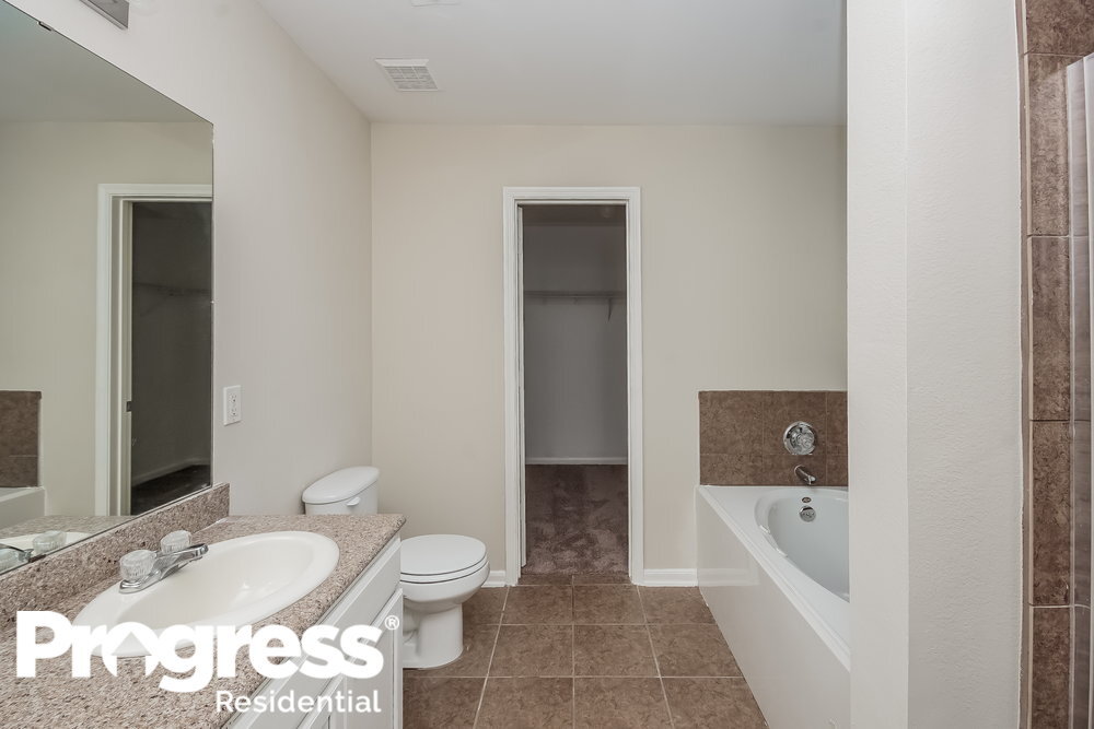 Building Photo - 20730 Dickinson Manor Ln