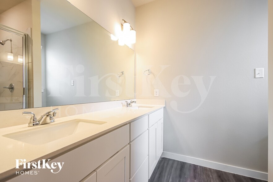 Building Photo - 18403 Idyllic Aly