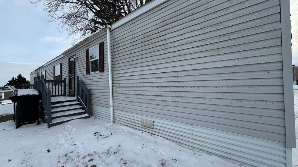 Building Photo - 2004 Falcon Terrace NW