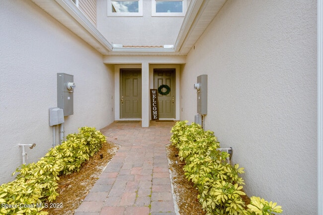 Building Photo - 1470 Isabella Dr