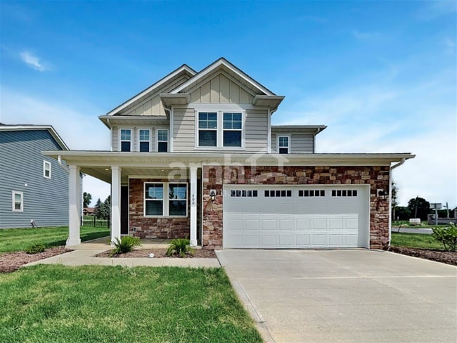 Building Photo - 400 Golden Maple Pl