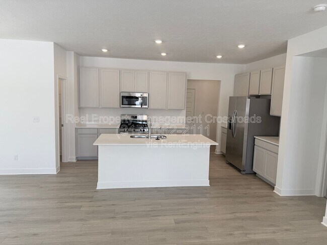 Building Photo - 6388 Tutelo Dr