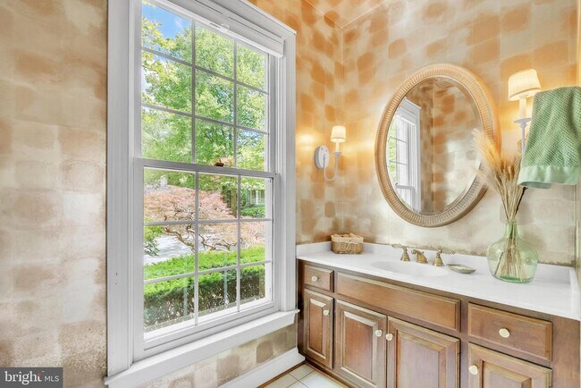 Building Photo - 9708 Meyer Point Dr
