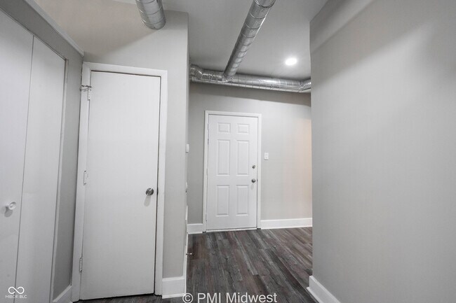 Building Photo - 2060 N Delaware St