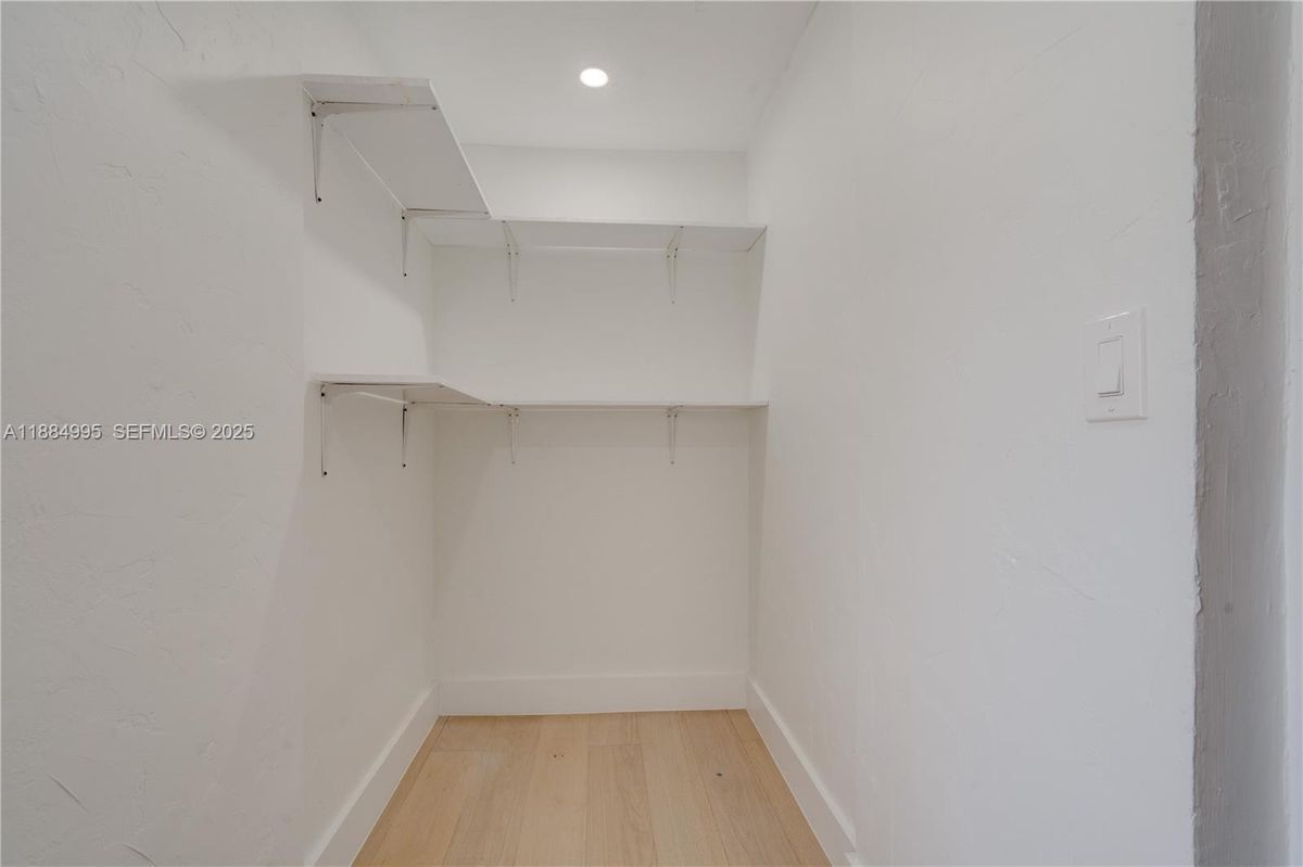 Building Photo - 347 NE 110th St
