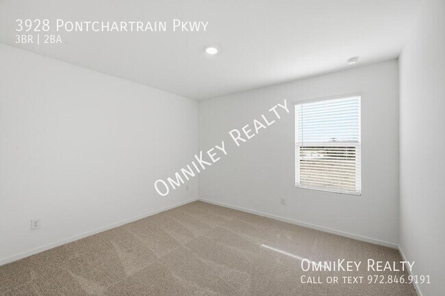 Building Photo - 3928 Pontchartrain Pkwy