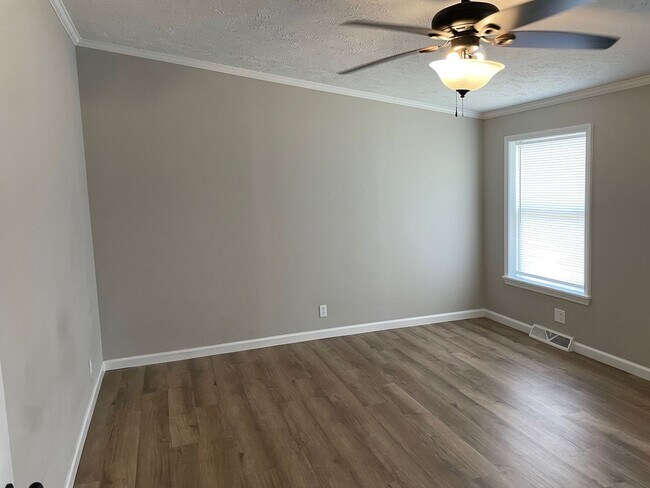 Building Photo - Beautiful 3 Bed, 2.5 Bath Home located in ...