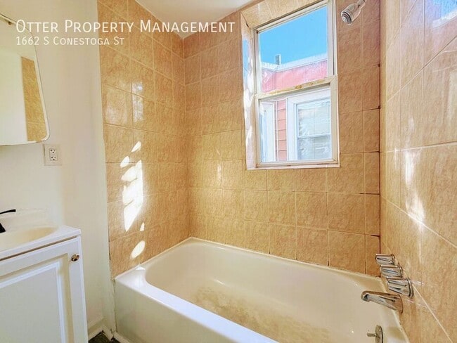 Building Photo - 1662 S Conestoga St