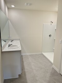 Building Photo - 2917 Canary Ln