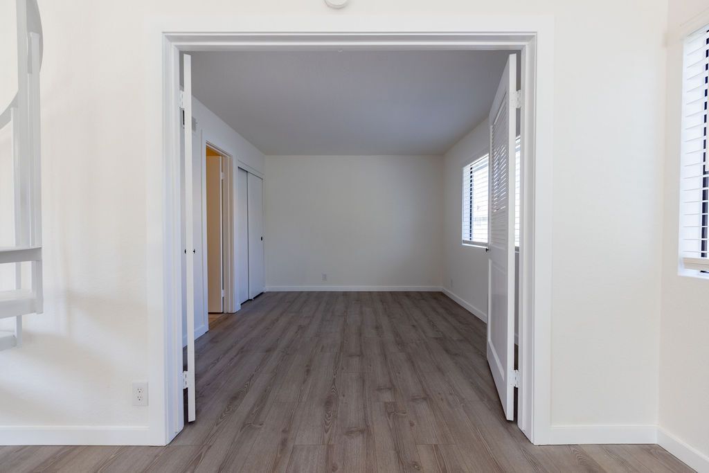 Building Photo - 47 Clover Ln