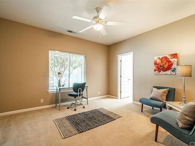 Building Photo - 109 Sterling Oaks Dr