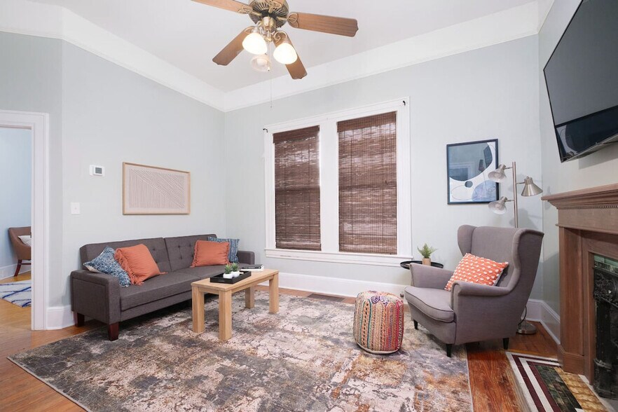 Primary Photo - 240 SW 3rd St