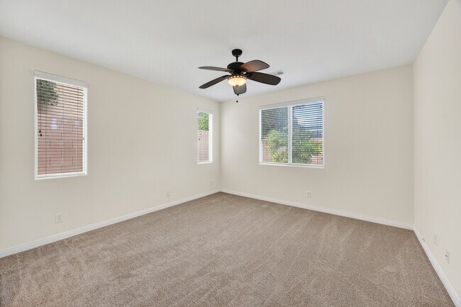 Building Photo - 10324 Bush Mountain Ave