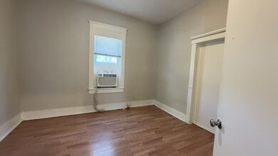 Building Photo - 1672 W 2nd St