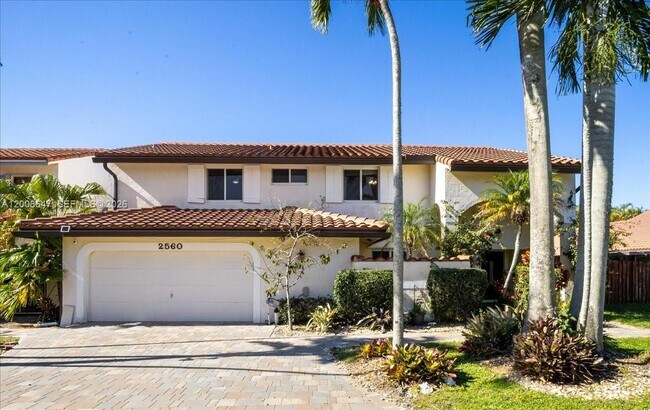 Building Photo - 2560 Bass Way