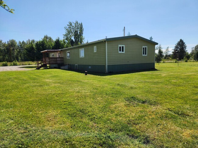 Building Photo - 882 Kelly Rd